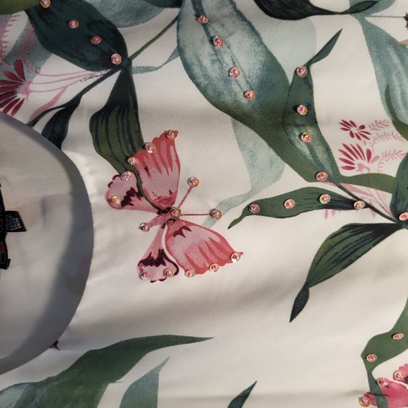 Carre Noir Butteryfly Print Chiffon Top - Picture 5 of 5